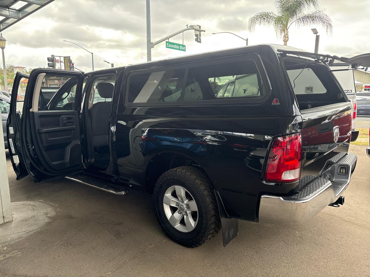 RAM 1500 Tradesman Quad Cab 4WD 2014