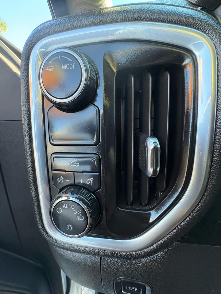 Chevrolet Silverado 1500 LT Crew Cab 2WD 2021