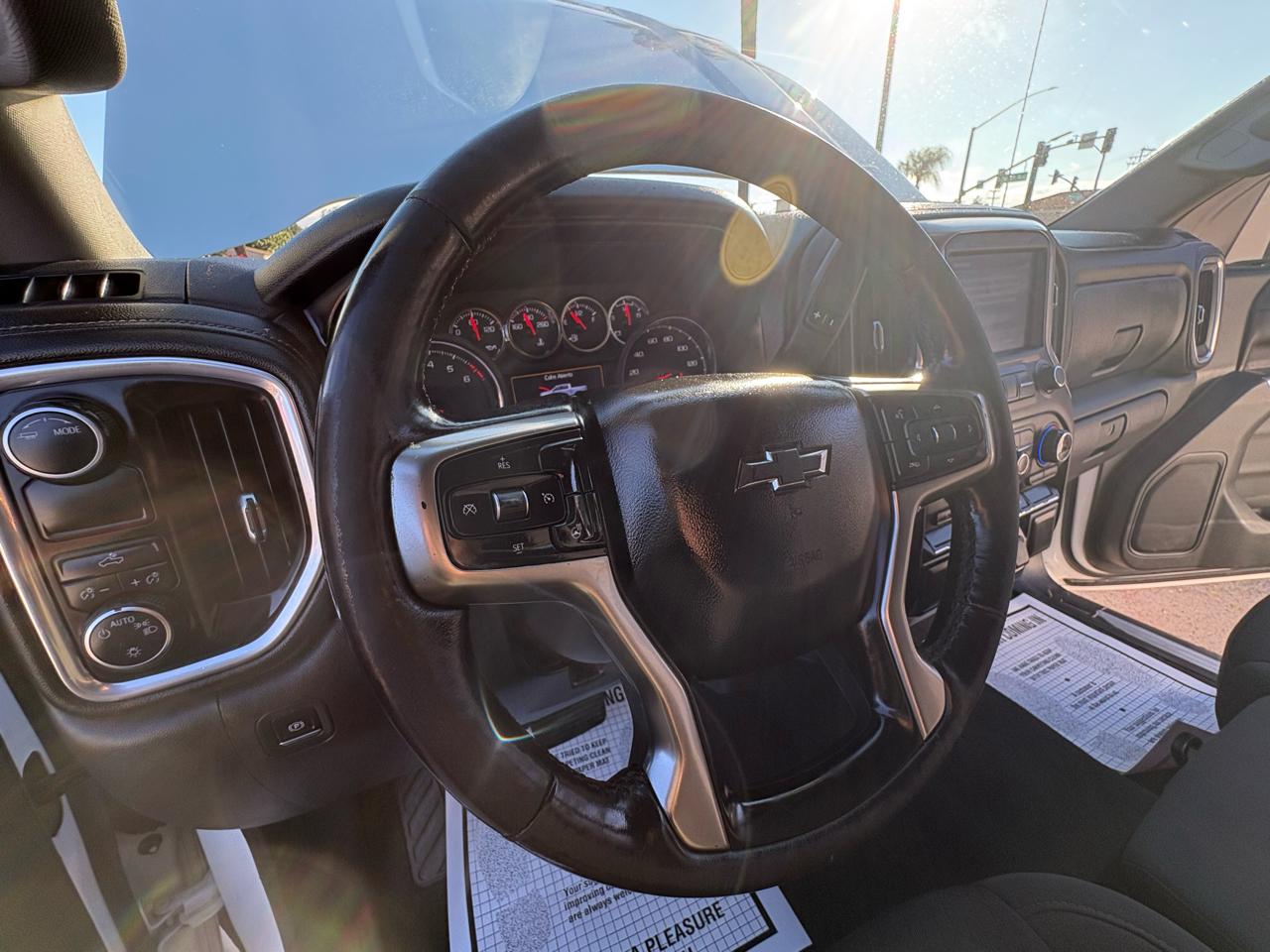 Chevrolet Silverado 1500 LT Crew Cab 2WD 2021
