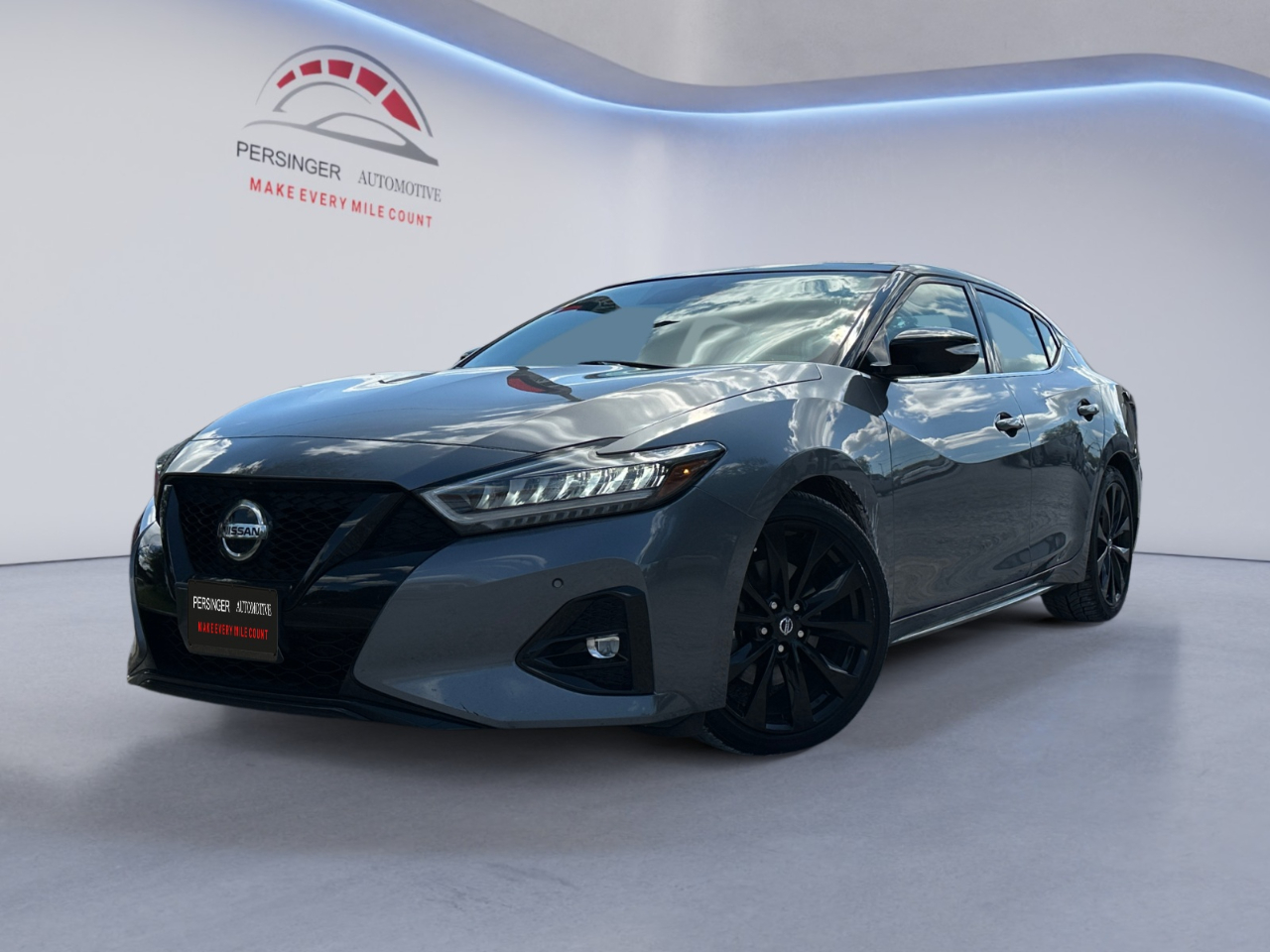 2022 Nissan Maxima SR