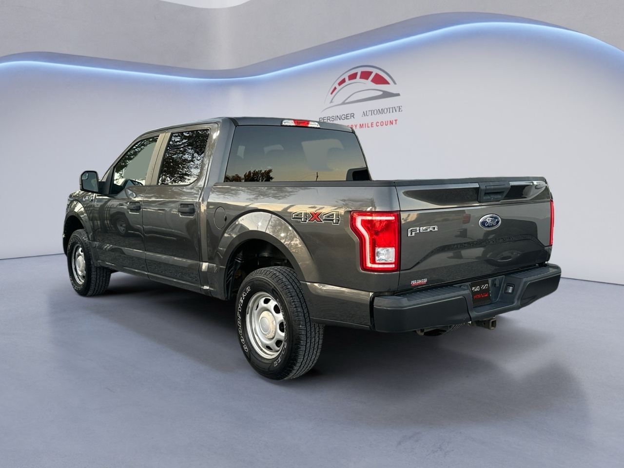 Ford F-150 XL SuperCrew 6.5-ft. Bed 4WD 2017 Ford F-150 XL SuperCrew 6.5-ft. Bed 4WD 2017