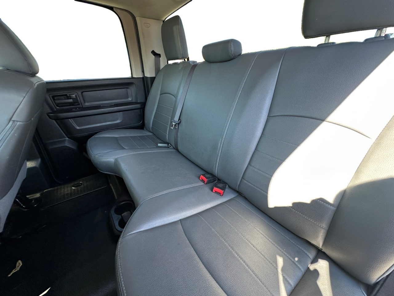 RAM 1500 Classic Tradesman Crew Cab SWB 4WD 2019 RAM 1500 Classic Tradesman Crew Cab SWB 4WD 2019