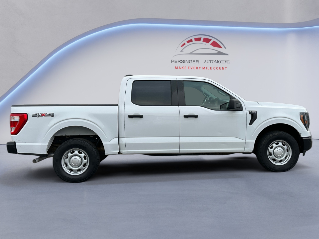 Ford F-150 XL 4WD SuperCrew 5.5' Box 2023