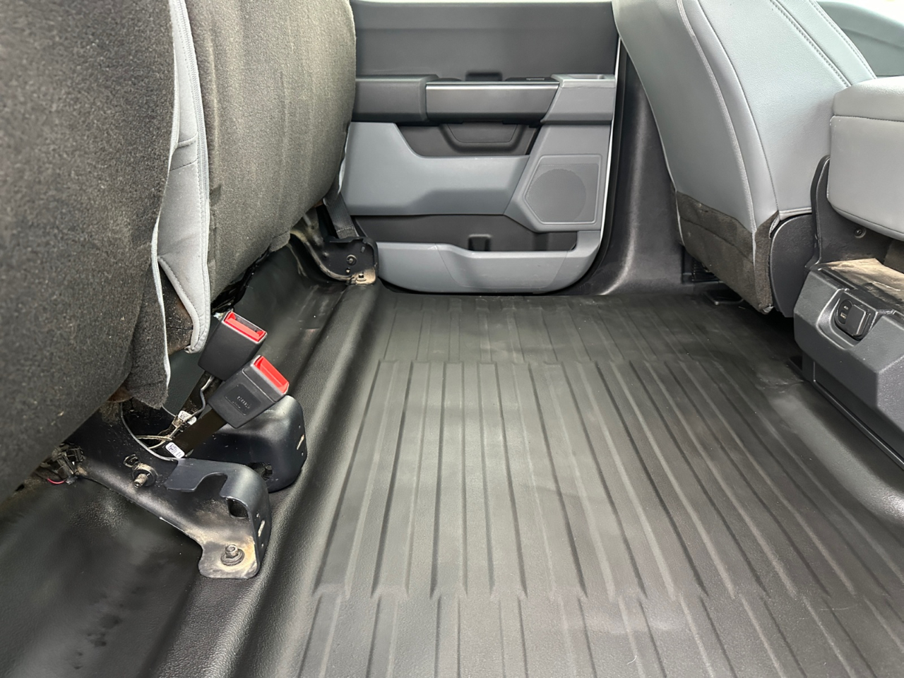 Ford F-150 XL 4WD SuperCrew 5.5' Box 2023