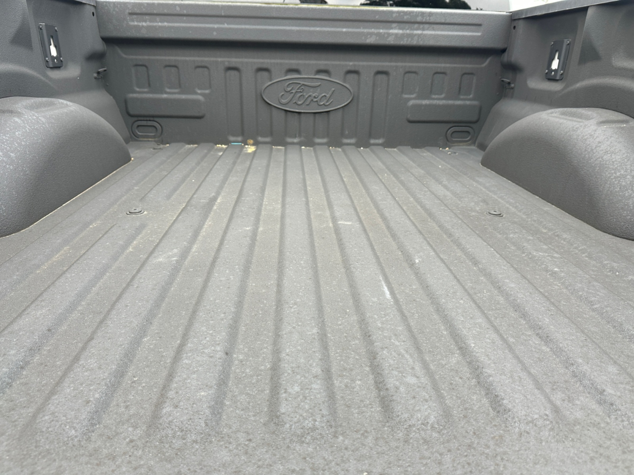 Ford F-150 XL 4WD SuperCrew 5.5' Box 2023