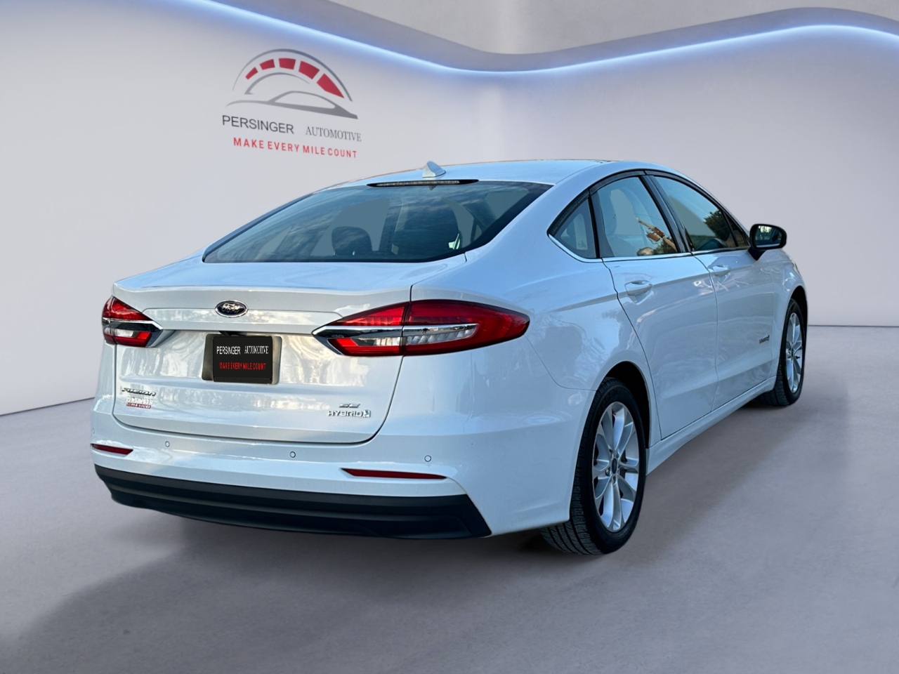 Ford Fusion Hybrid SE FWD 2019