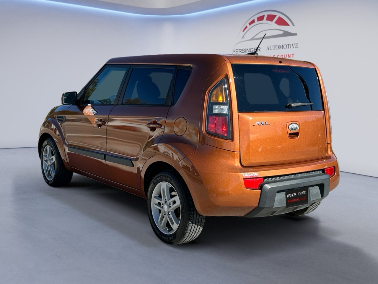 Kia Soul + 2011