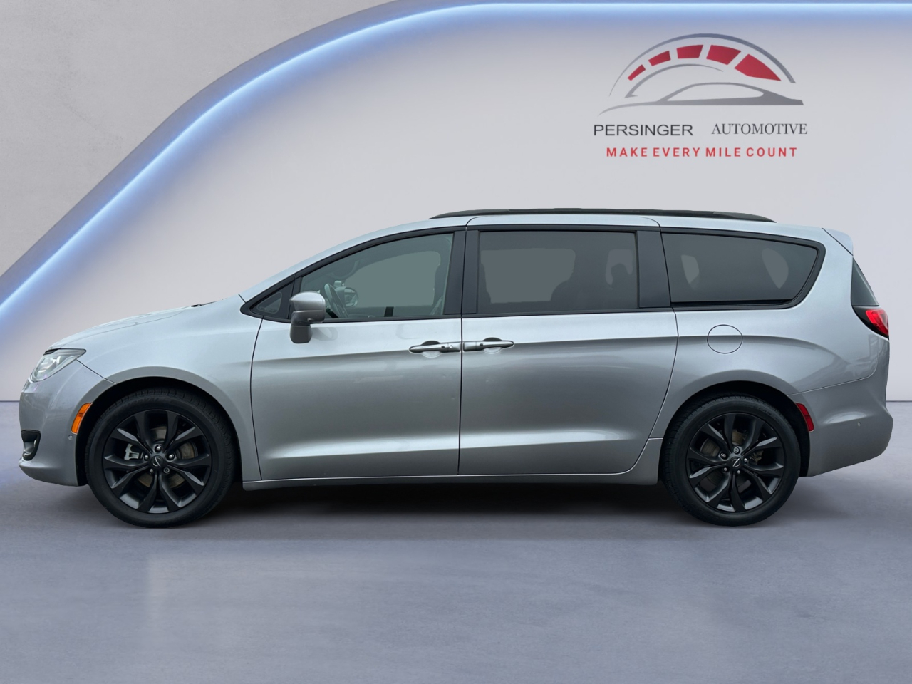 Chrysler Pacifica Touring L Plus FWD 2019