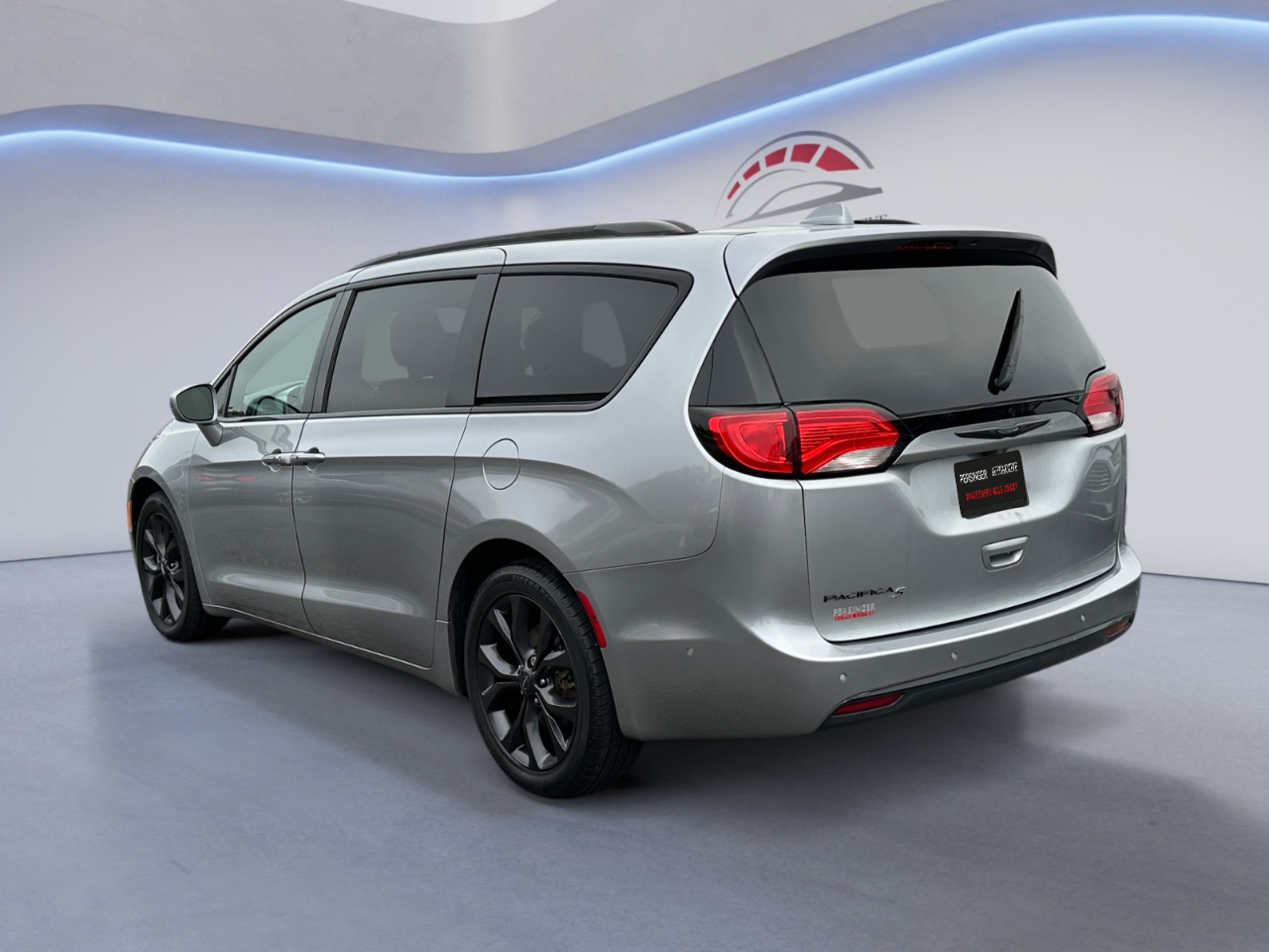 Chrysler Pacifica Touring L Plus FWD 2019