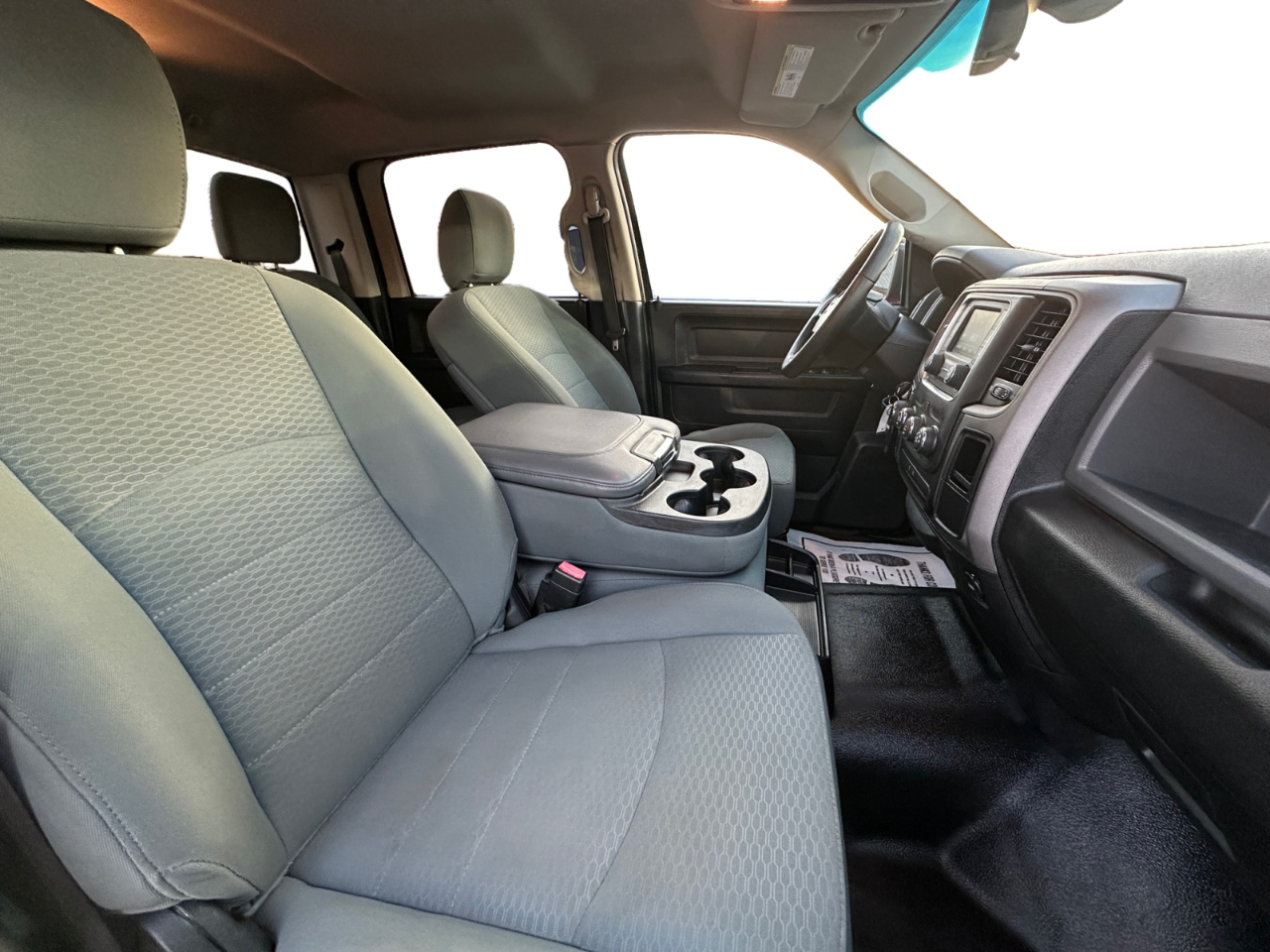 RAM 1500 2WD Crew Cab 140.5" Tradesman 2016