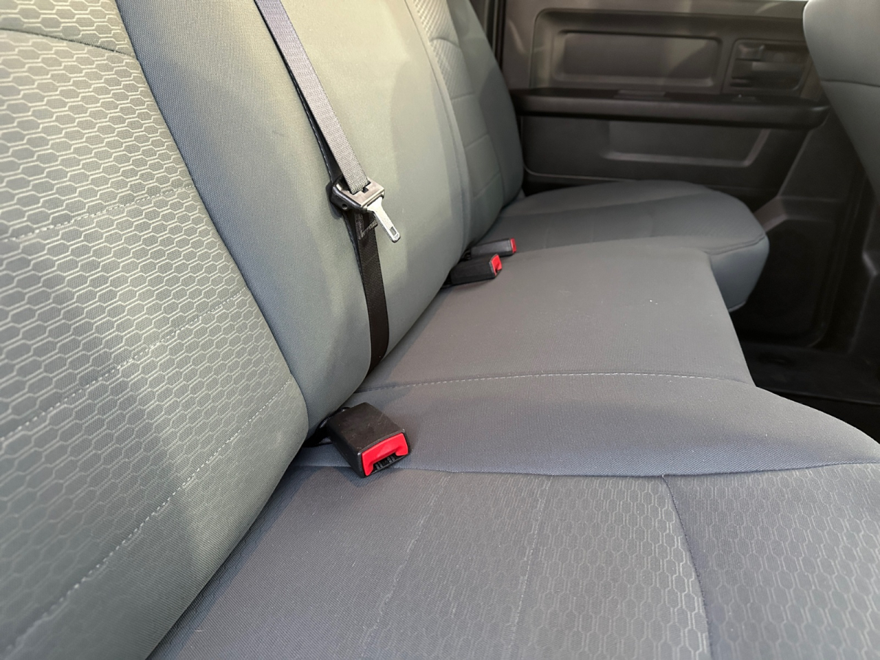 RAM 1500 2WD Crew Cab 140.5" Tradesman 2016