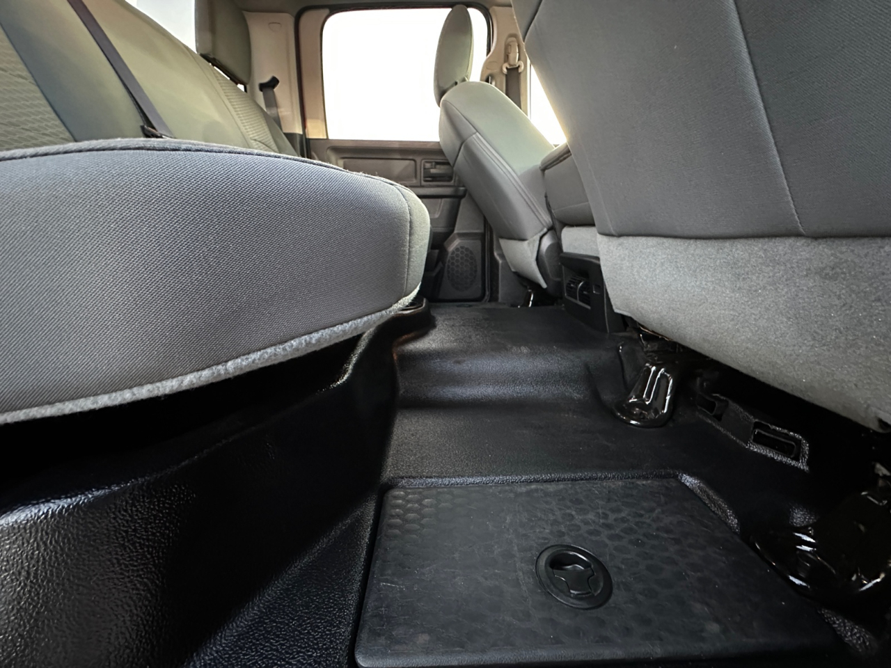 RAM 1500 2WD Crew Cab 140.5" Tradesman 2016