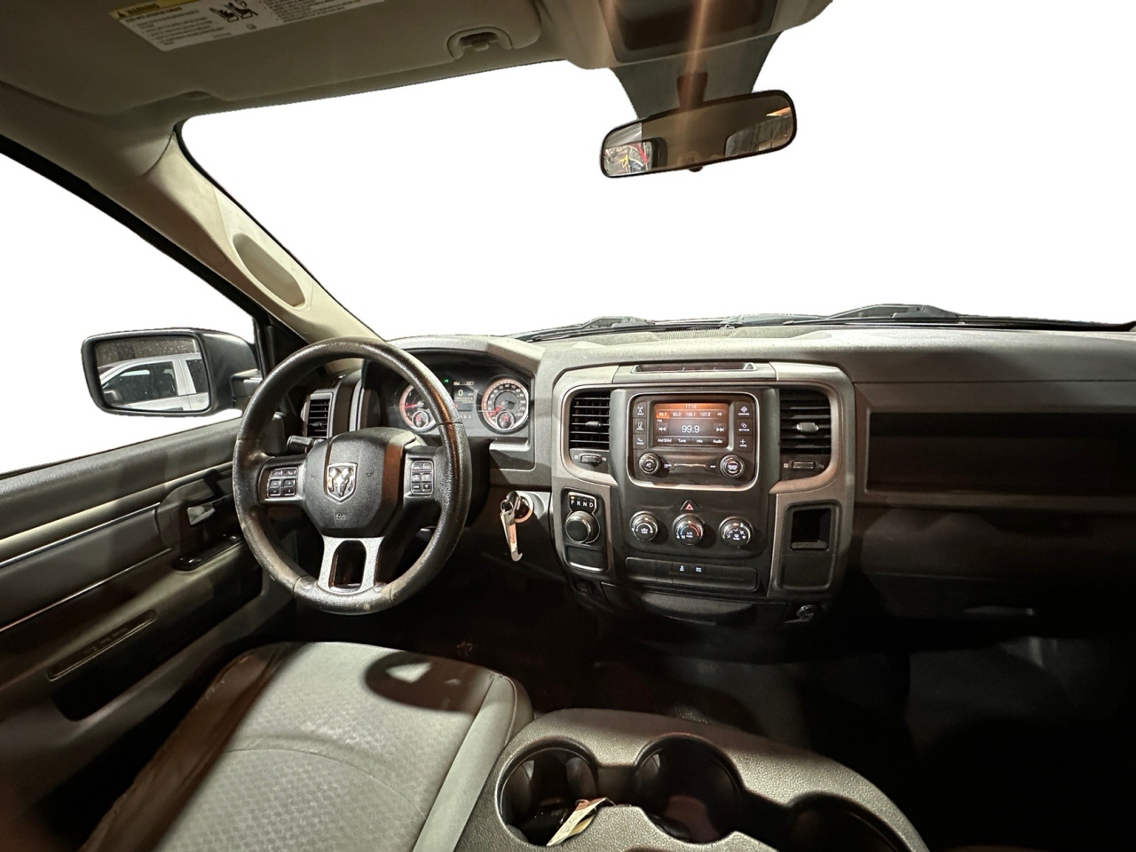 RAM 1500 Tradesman 4x2 Regular Cab 8' Box 2017