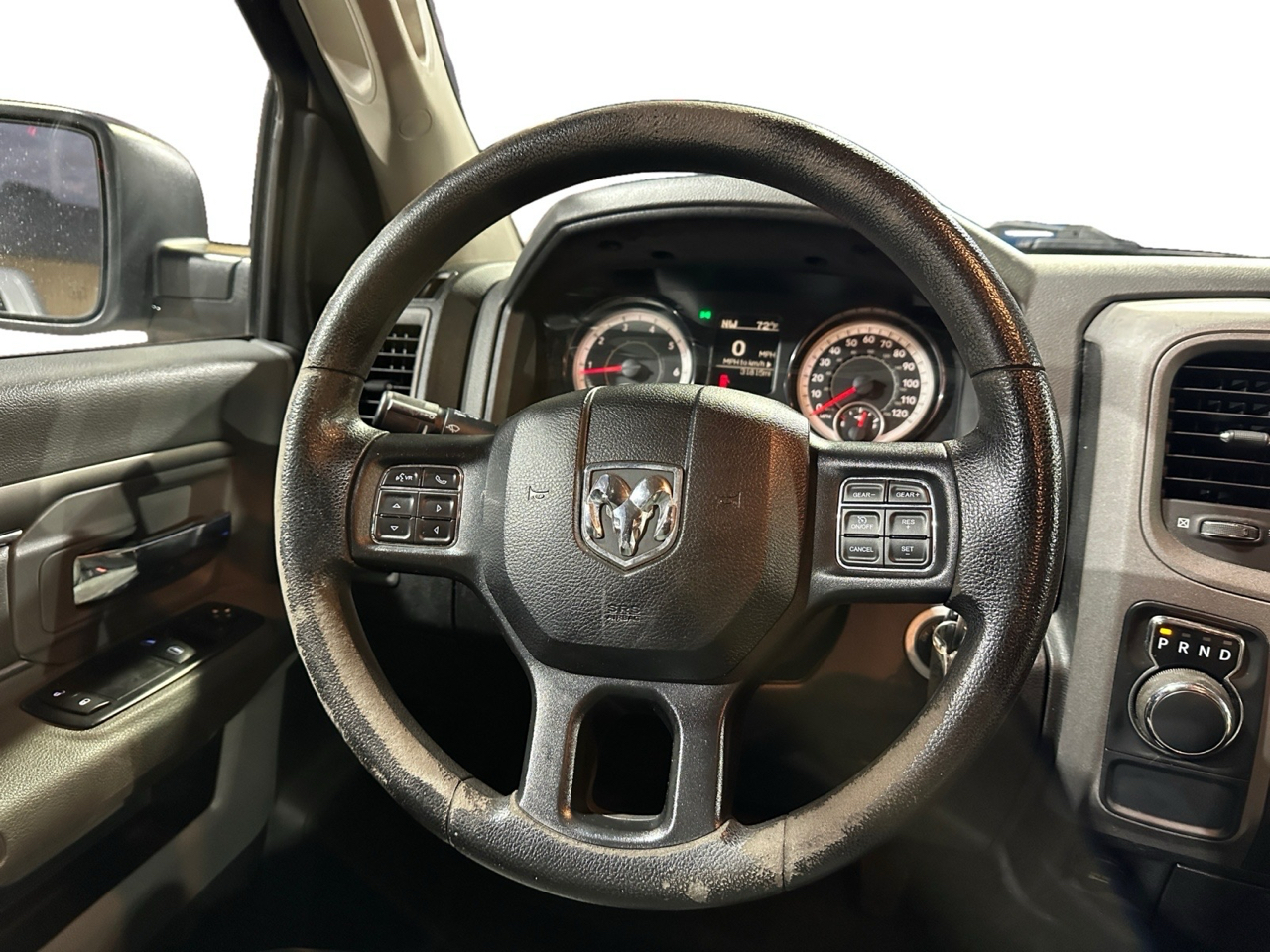 RAM 1500 Tradesman 4x2 Regular Cab 8' Box 2017