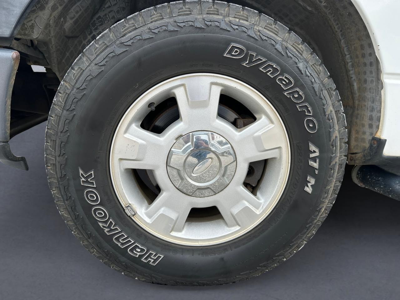 Ford F-150 2WD Reg Cab 126" XL 2007