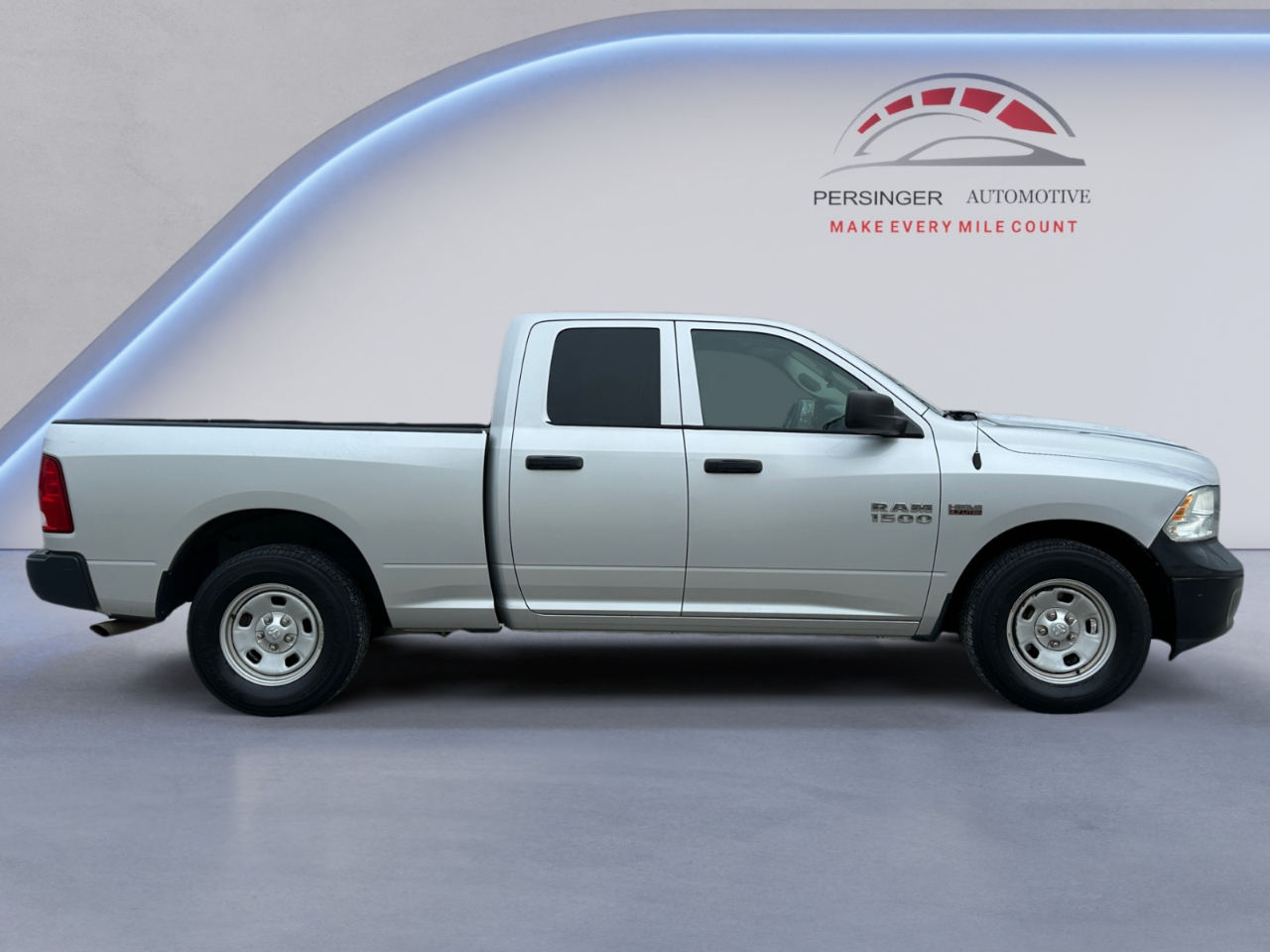 RAM 1500 2WD Quad Cab 140.5" Tradesman 2016