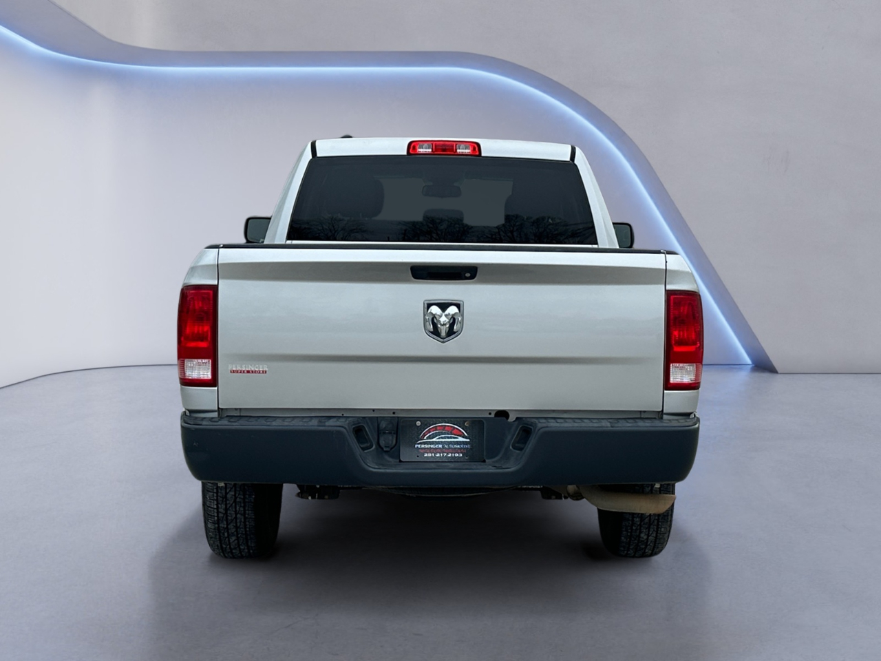 RAM 1500 2WD Quad Cab 140.5" Tradesman 2016