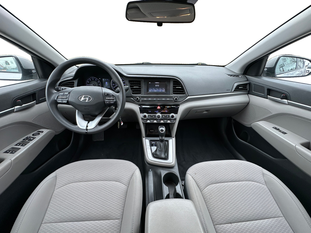 Hyundai Elantra SE 2020