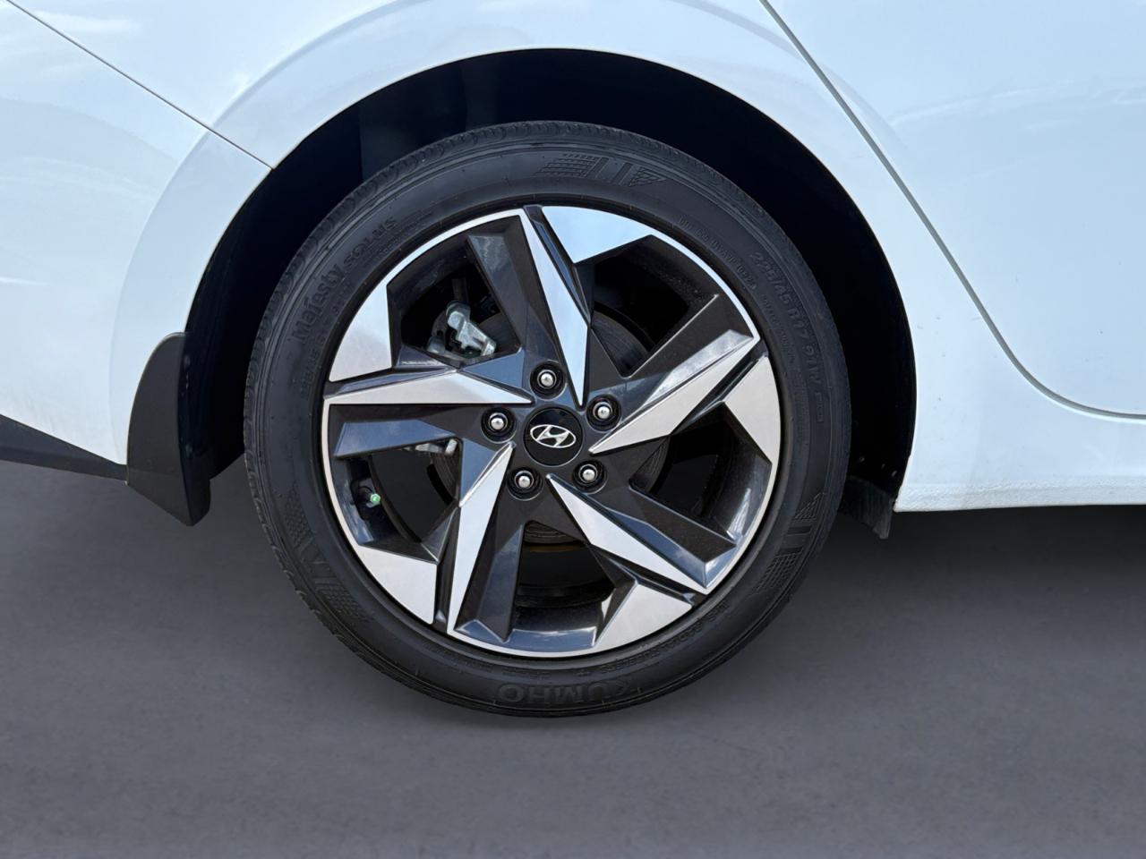 Hyundai Elantra SEL 2023