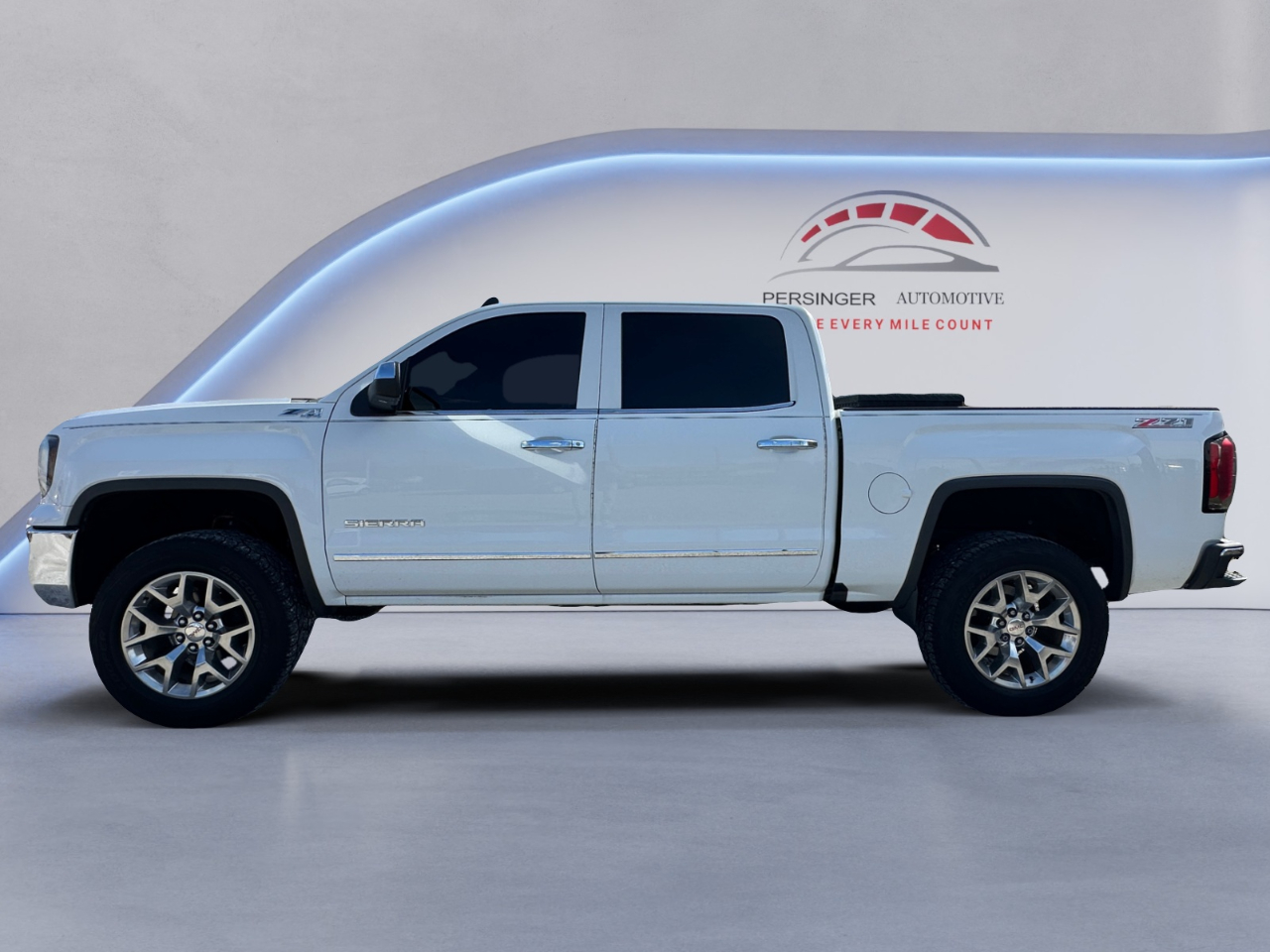2018 GMC Sierra 1500 4WD Crew Cab 143.5" SLT