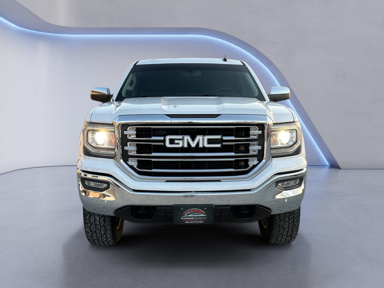 GMC Sierra 1500 4WD Crew Cab 143.5" SLT 2018