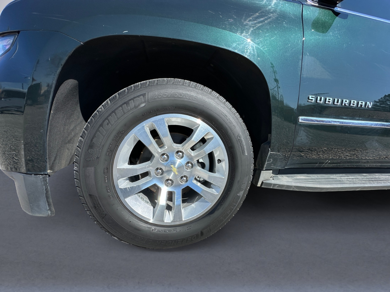 Chevrolet Suburban 2WD 4dr 1500 LT 2016