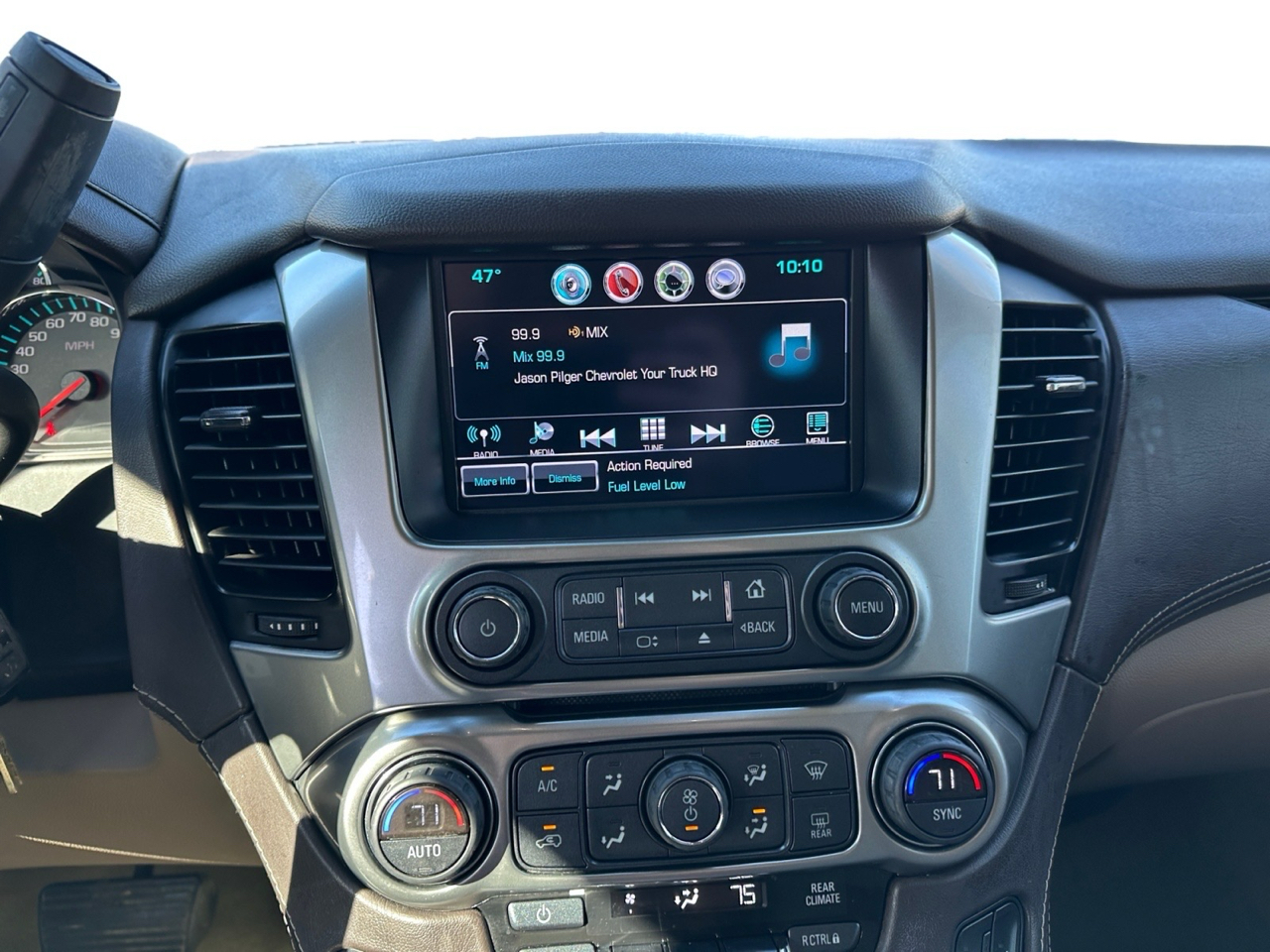 Chevrolet Suburban 2WD 4dr 1500 LT 2016