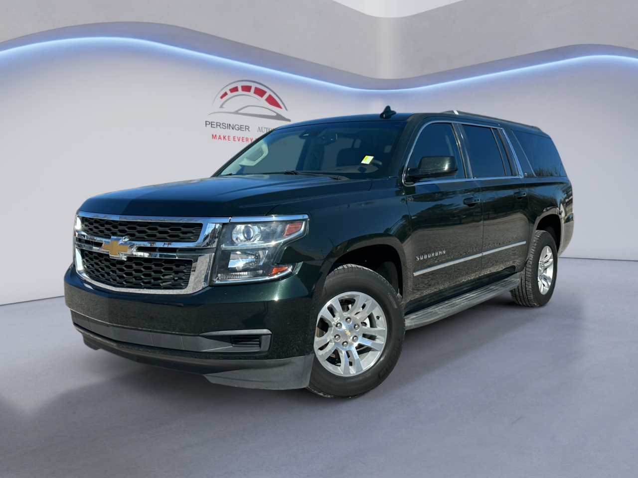 Chevrolet Suburban 2WD 4dr 1500 LT 2016