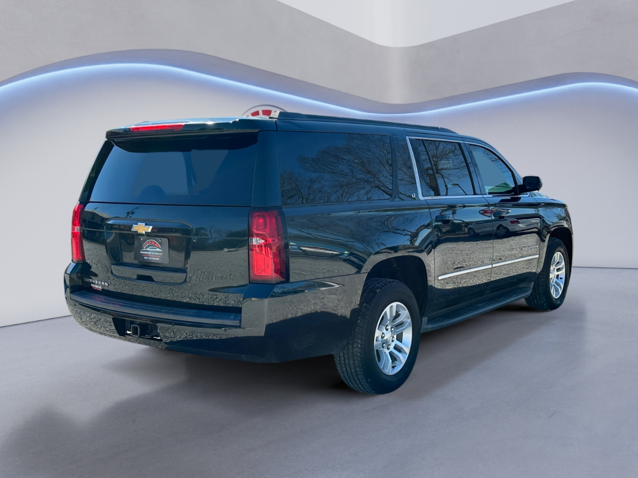 Chevrolet Suburban 2WD 4dr 1500 LT 2016