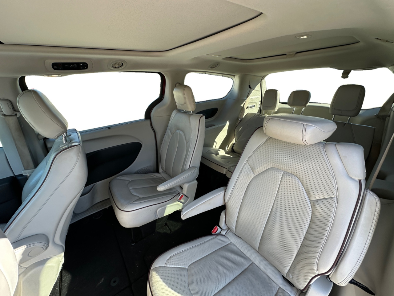 Chrysler Pacifica Limited FWD 2020