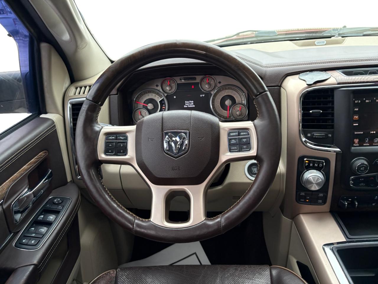 RAM 1500 4WD Crew Cab 140.5" Longhorn 2014