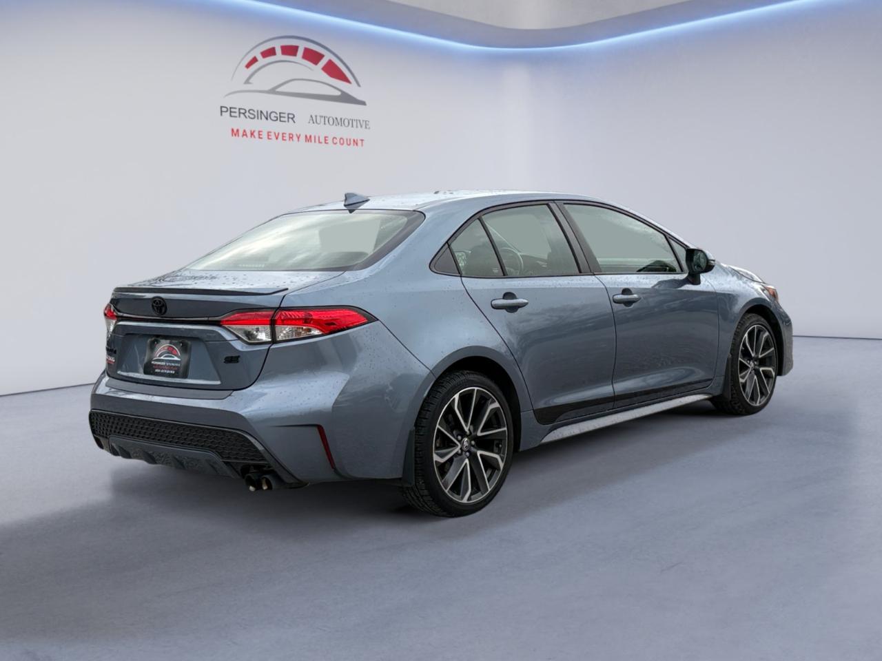 Toyota Corolla SE CVT (Natl) 2022