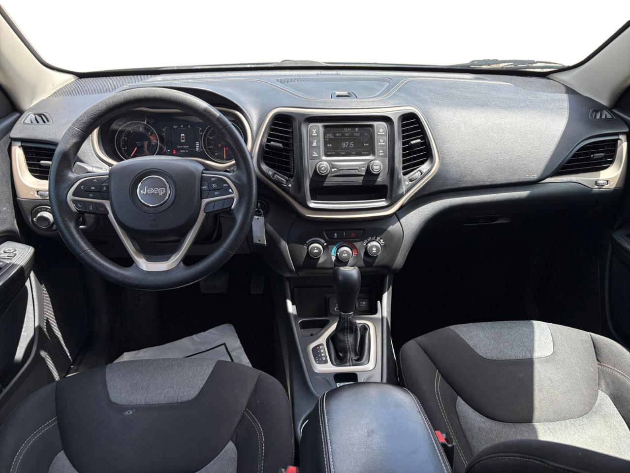 Jeep Cherokee FWD 4dr Sport 2016