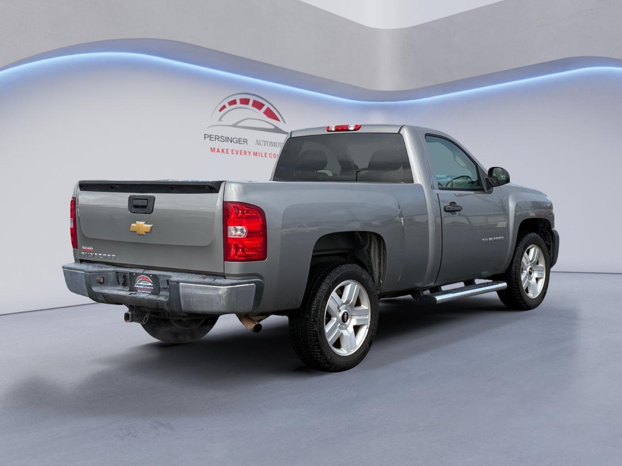 Chevrolet Silverado 1500 2WD Reg Cab 119.0" Work Truck 2012