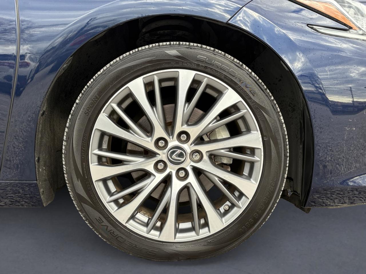 Lexus ES ES 350 FWD 2021