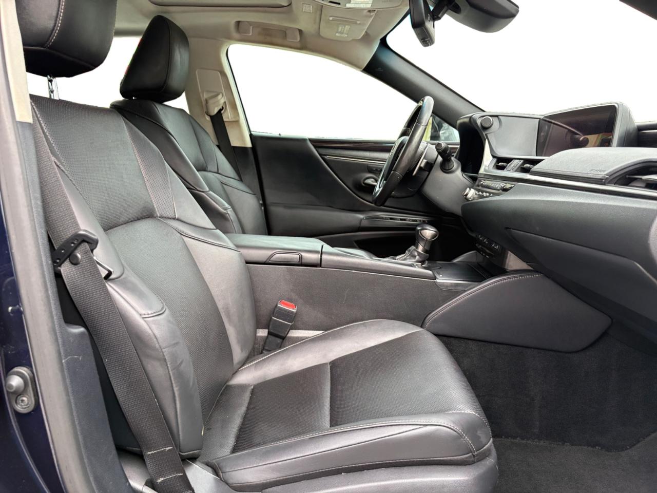 Lexus ES ES 350 FWD 2021