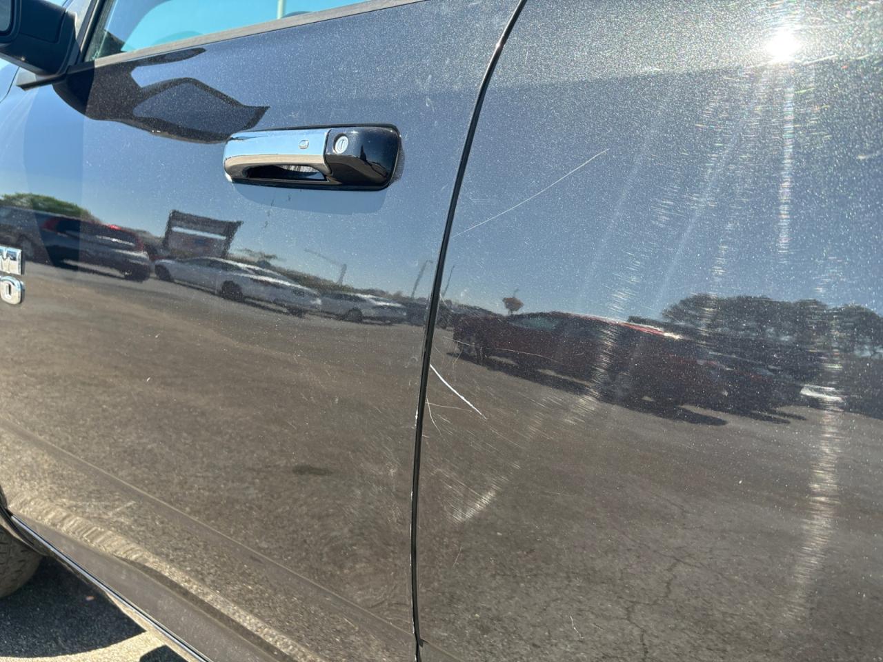 RAM 1500 4WD Crew Cab 140.5" Laramie 2016