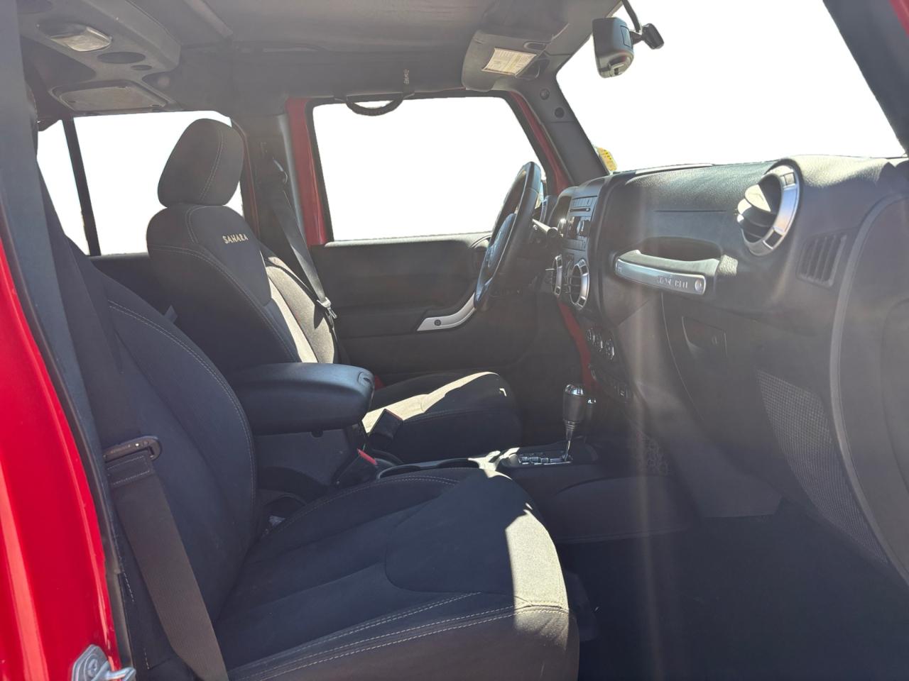 Jeep Wrangler Unlimited 4WD 4dr Sahara 2015