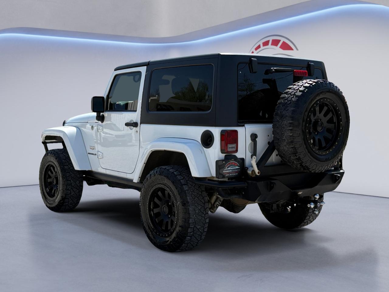 Jeep Wrangler 4WD 2dr Sahara 2013