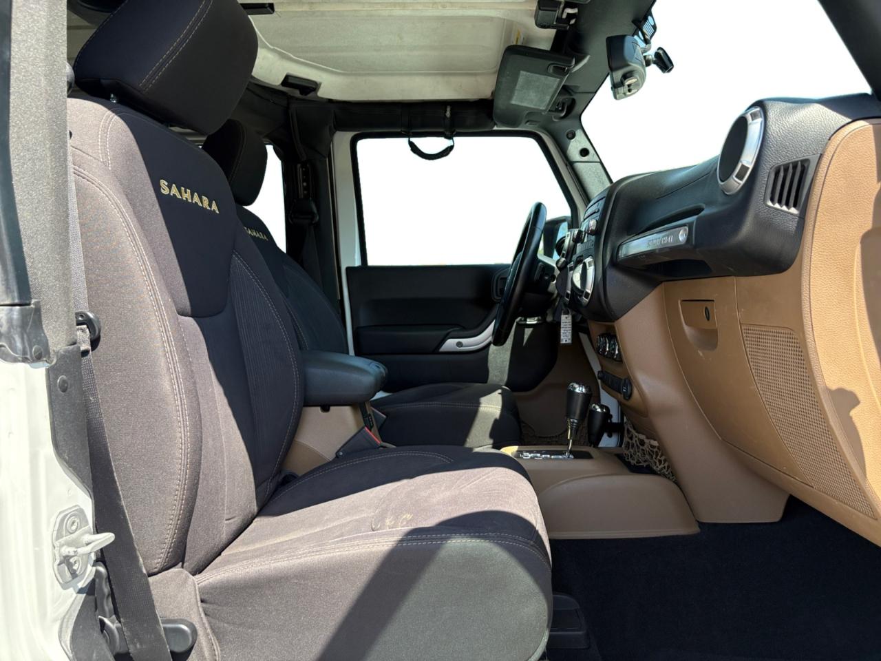 Jeep Wrangler 4WD 2dr Sahara 2013