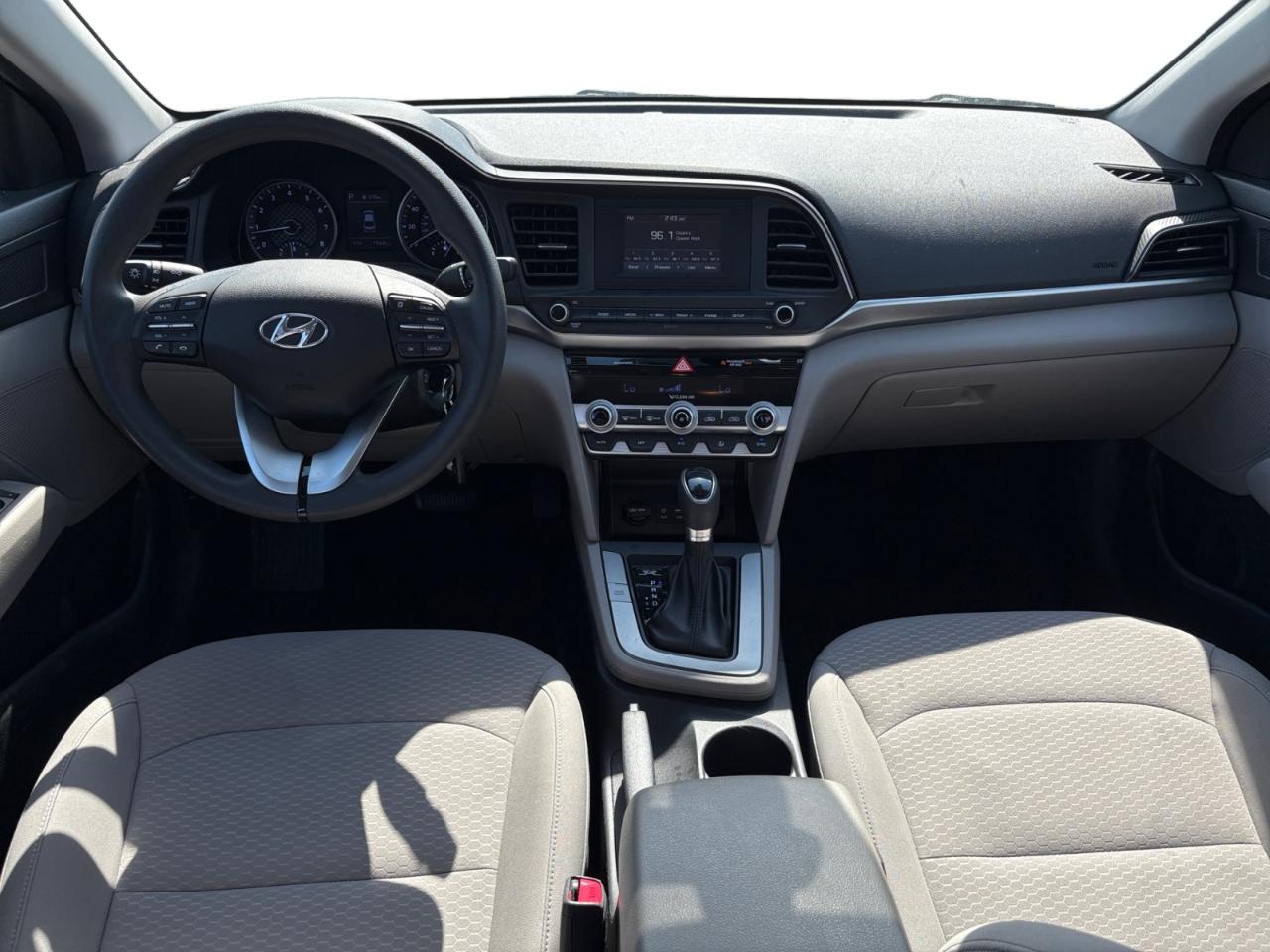 Hyundai Elantra SE IVT 2020