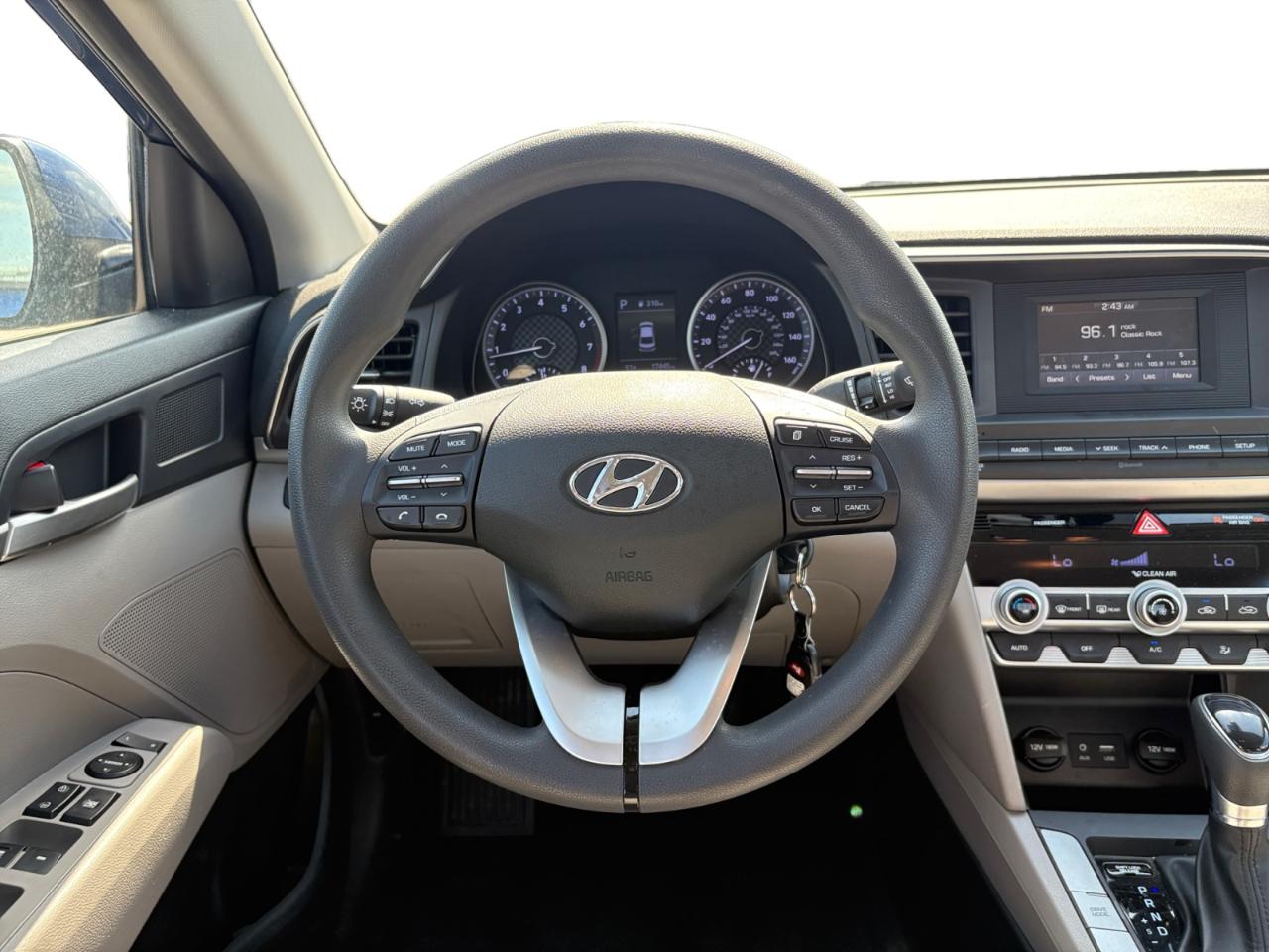 Hyundai Elantra SE IVT 2020