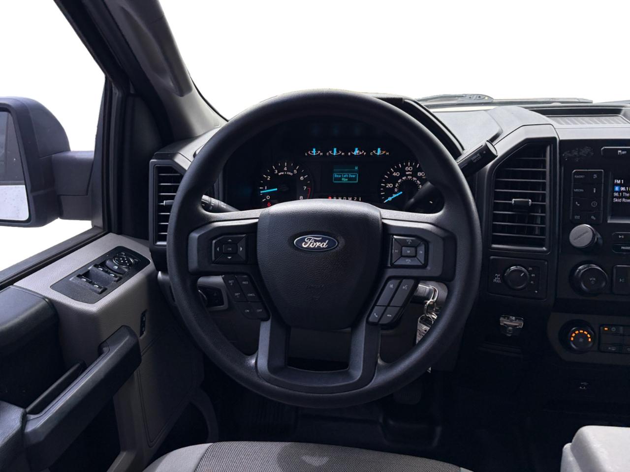 Ford F-150 XL 4WD SuperCrew 5.5' Box 2020