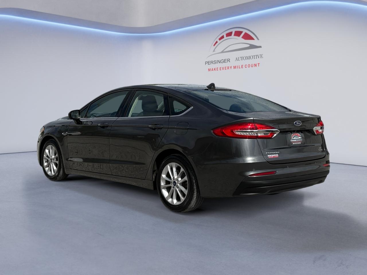 Ford Fusion Hybrid SE 2020