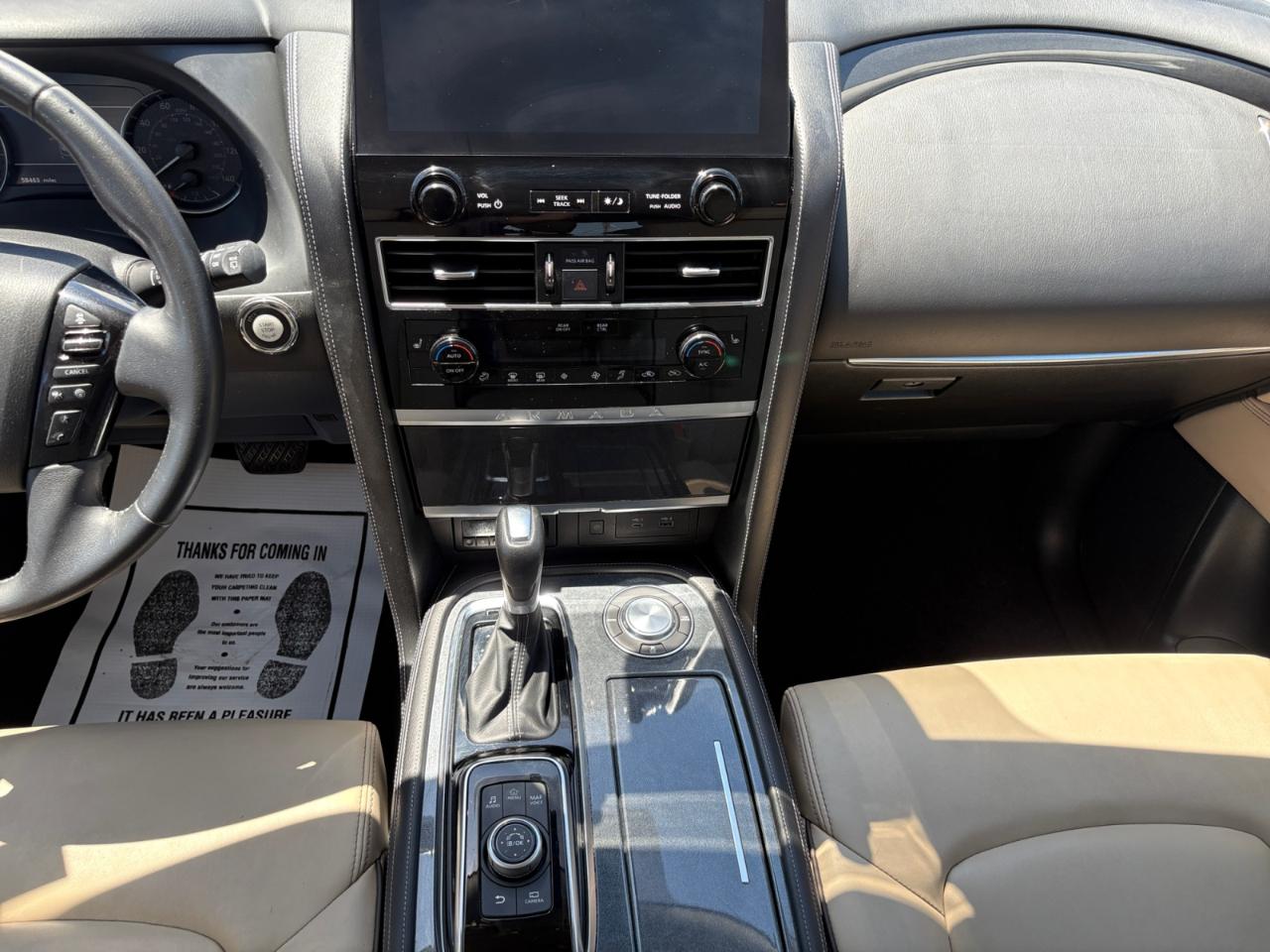 Nissan Armada 4x2 SV 2021