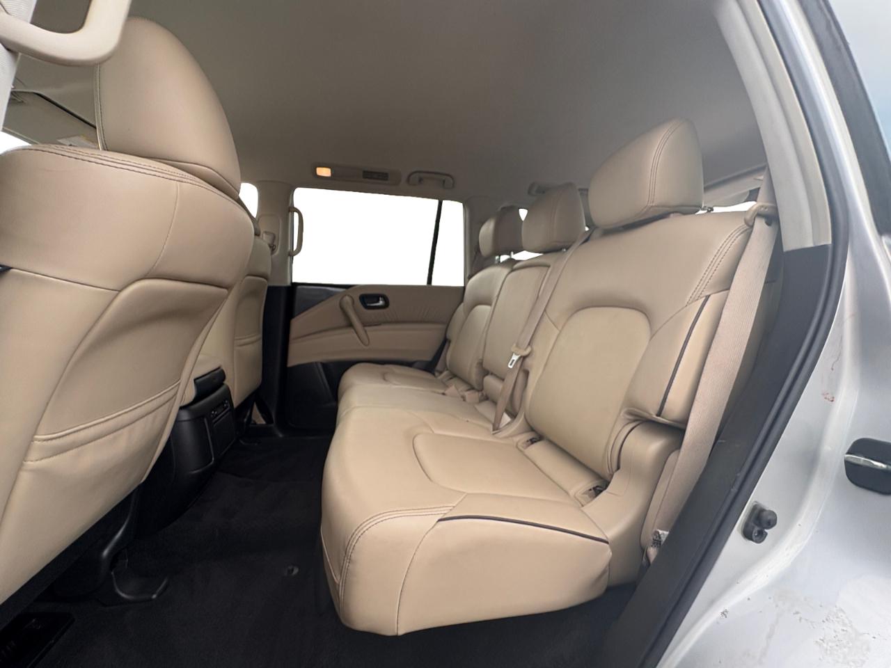 Nissan Armada 4x2 SV 2021