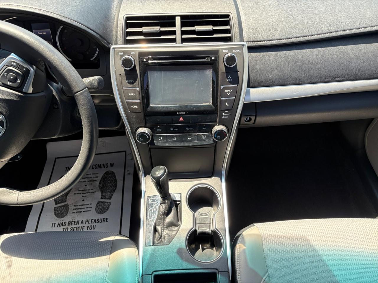 Toyota Camry XLE Auto (Natl) 2017
