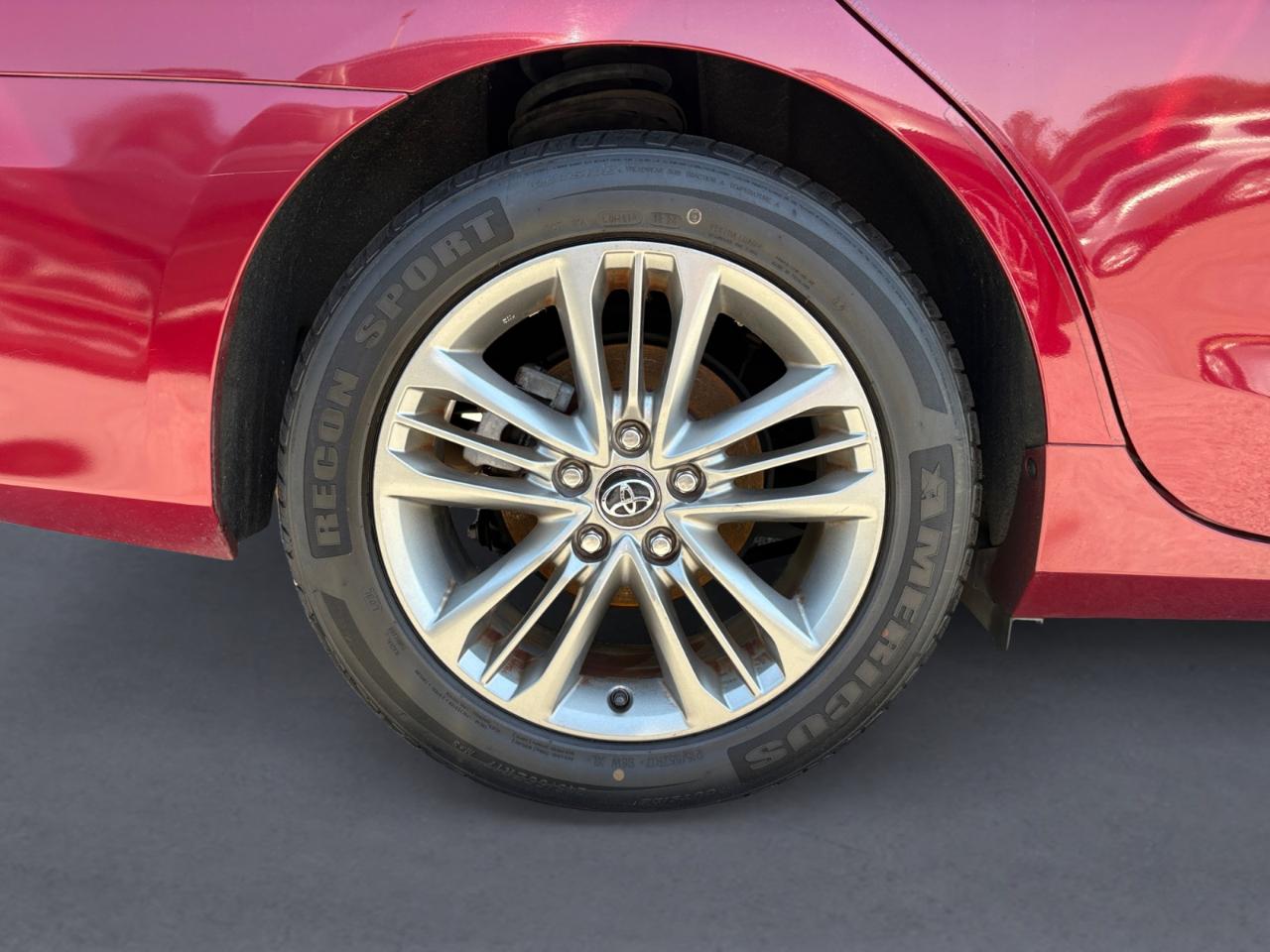 Toyota Camry XLE Auto (Natl) 2017
