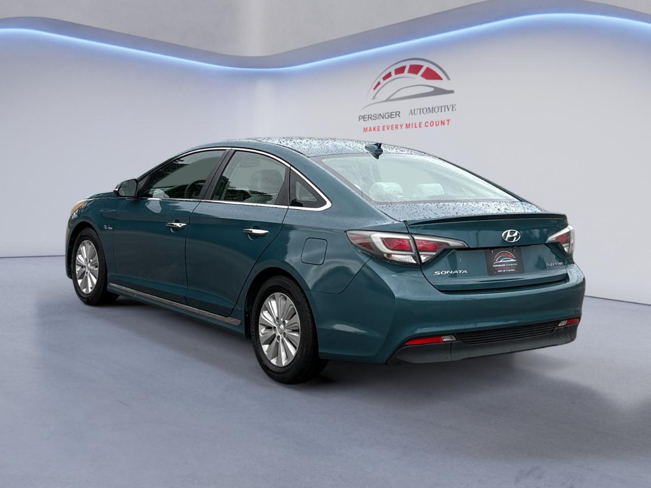 Hyundai Sonata Hybrid 4dr Sdn SE 2016