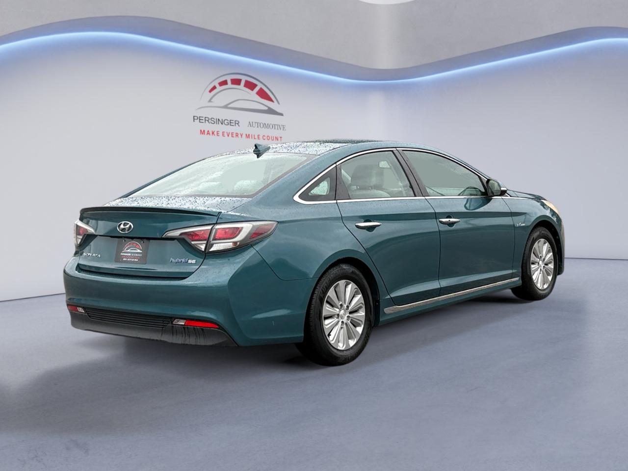 Hyundai Sonata Hybrid 4dr Sdn SE 2016